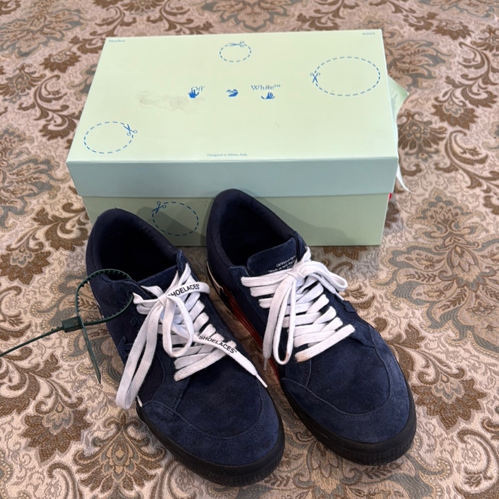 Off-White Blue Sneakers Stylish Comfort